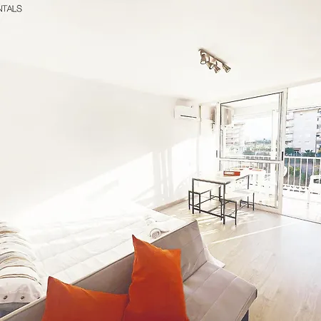 Sterling & Fair - Seaside Apartment