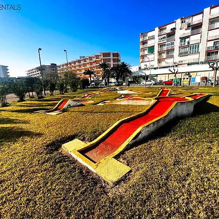 Sterling & Fair - Seaside Apartment La Pineda